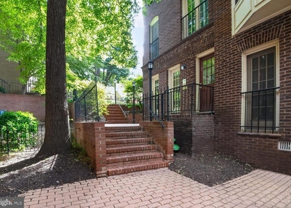 4605 Macarthur Boulevard Nw - Photo 1
