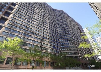 211 E Ohio Street - Photo 1