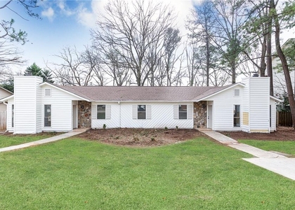1604 Walker Street Se - Photo 1