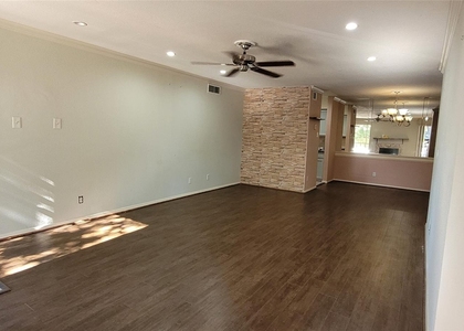 9700 Leawood Boulevard - Photo 1