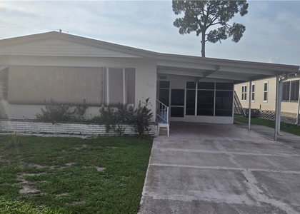 612 Pine Grove Court - Photo 1
