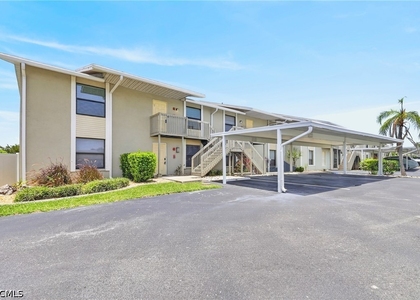 4708 Sw 8th Place - Photo 1