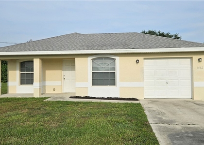 1062 Countess Avenue - Photo 1