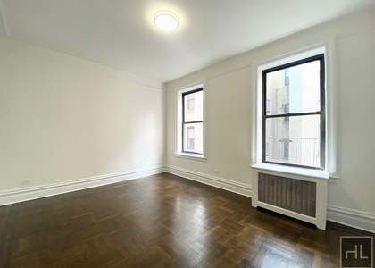 West 104 Street - Photo 1
