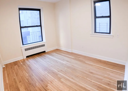 East 82 Street - Photo 1