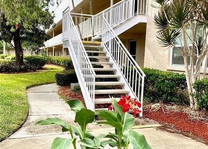 10032 65th Avenue N - Photo 1