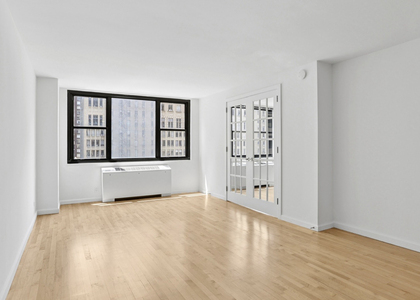 West 58th Street columbus and  - Photo 1
