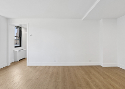 West 57th Street columbis circ - Photo 1