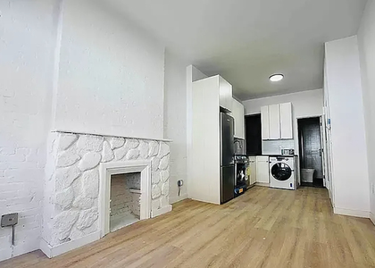 446 West 55th Street - Photo 1