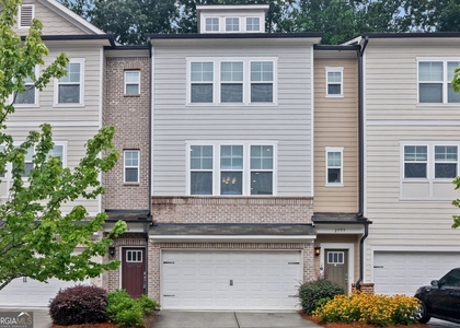 2779 White Oak Lane - Photo 1