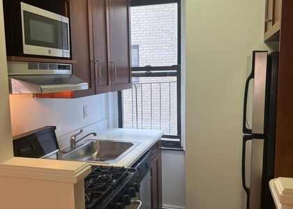 East 46th Street - Photo 1