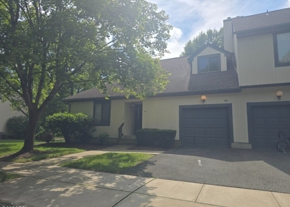41 Arbor Cir - Photo 1