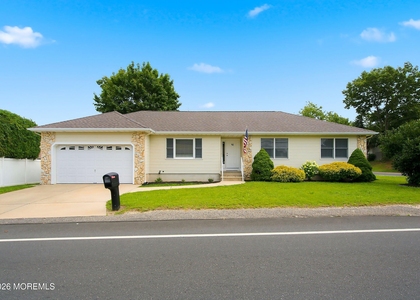 92 Birch Street - Photo 1