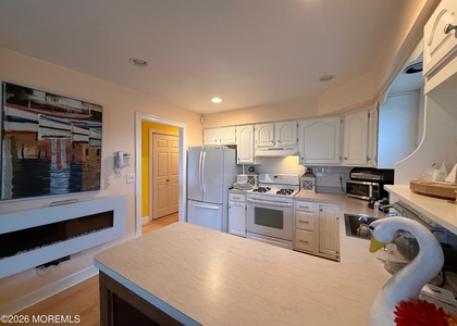 324 Shore Drive - Photo 1