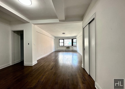 East 69 Street - Photo 1