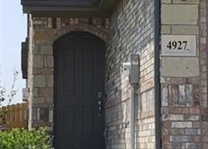 4925-4927 Sanger Circle Drive - Photo 1