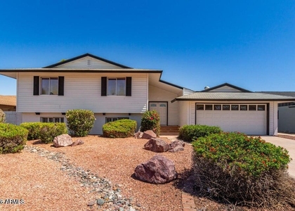 1628 E Hermosa Drive - Photo 1
