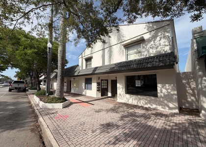 313 N Krome Avenue - Photo 1