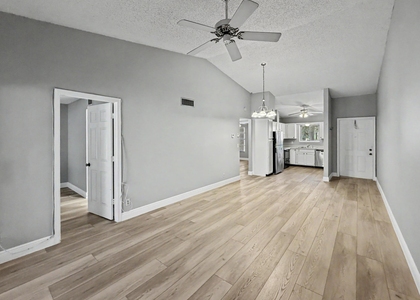 330 Palmwood Place - Photo 1
