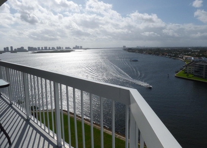 115 Lakeshore Drive - Photo 1