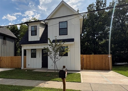 2905 Clyde Drive - Photo 1