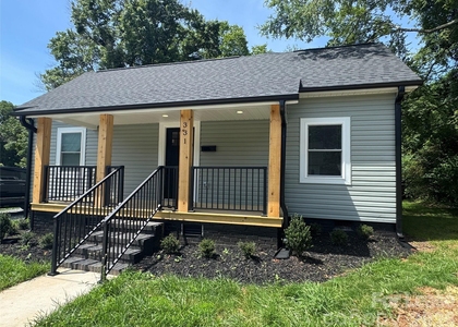 331 E Lowrance Avenue - Photo 1