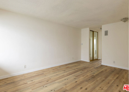 1295 Federal Avenue - Photo 1