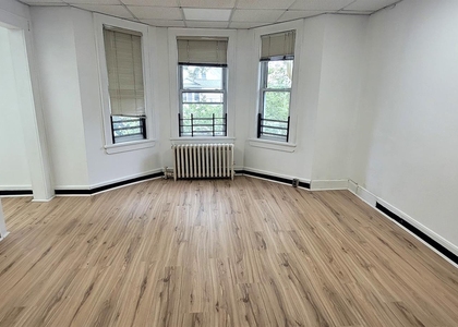 10152 Lefferts Blvd - Photo 1