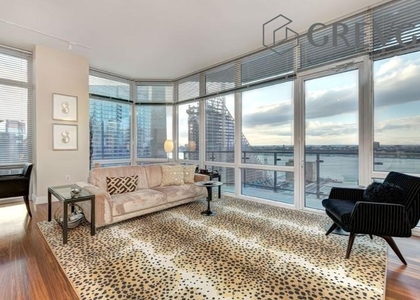10 W End Avenue - Photo 1