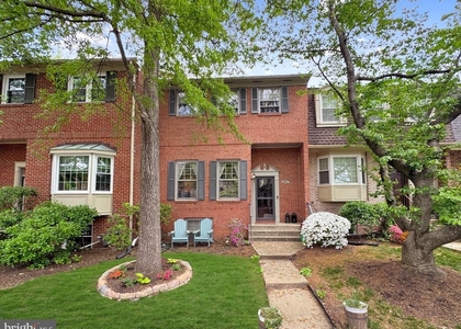 8207 Cedar Landing Court - Photo 1