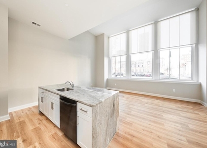 2121 Market Street - Photo 1