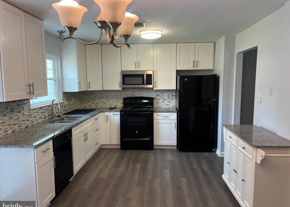 2263 Prince Of Wales Court - Photo 1