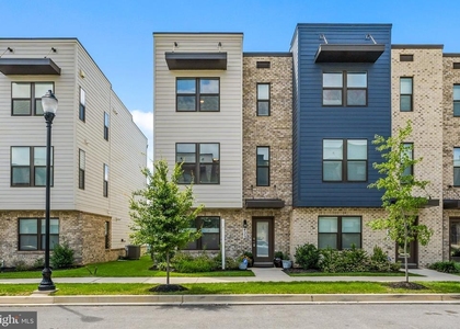 423 Carroll Walk Avenue - Photo 1