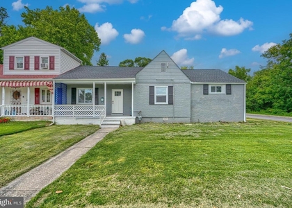 4722 Raspe Avenue - Photo 1