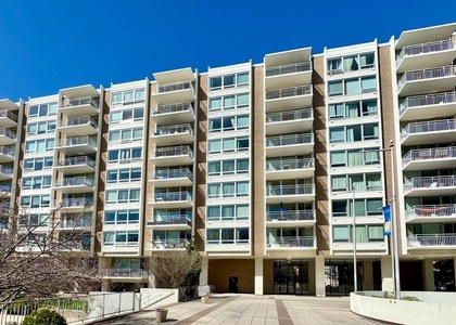 1425 4th Street Sw - Photo 1