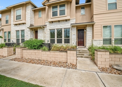 6814 E Riverside Dr - Photo 1