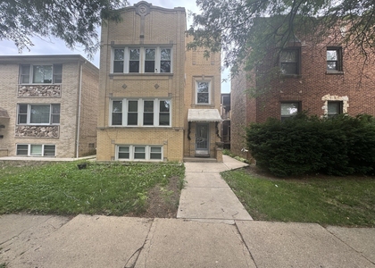 5405 N Sawyer Avenue - Photo 1