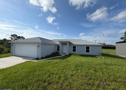 3010 67th Street W - Photo 1