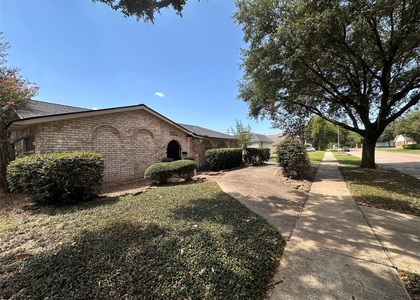 10902 Bob White Drive - Photo 1