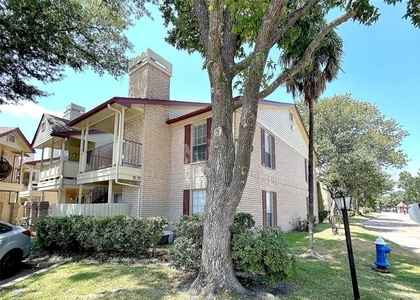 2120 El Paseo Street - Photo 1