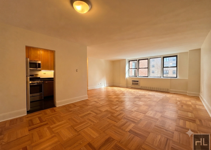 East 79th Street - Photo 1