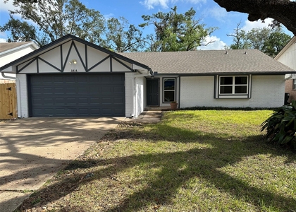2414 Manila Lane - Photo 1