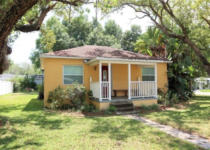 1219 E Frierson Avenue - Photo 1