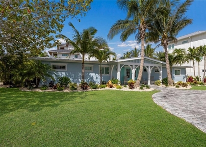 401 N Shore Drive - Photo 1