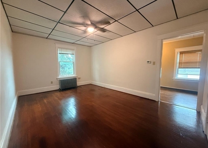 943 Center Street - Photo 1