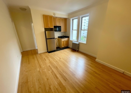 West 13th Street - Photo 1