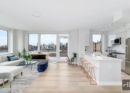 2 Avenue - Photo 1