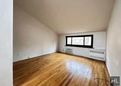 East 80th Street - Photo 1