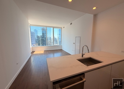 West 36th Street - Photo 1