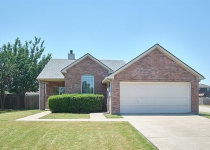 501 Harvard Drive - Photo 1